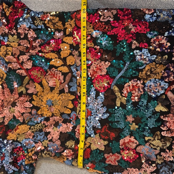 IVY CITY CO - Sequin Showstopper Floral Dress - Picture 5 of 7